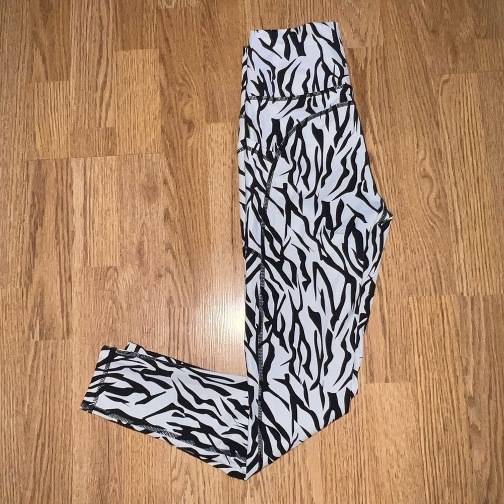 ZYIA Leggings